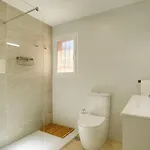 No10 - Beachfront Close To Port, 2 Bedroom, 2 Bathroom, Sleeps 5 Estepona